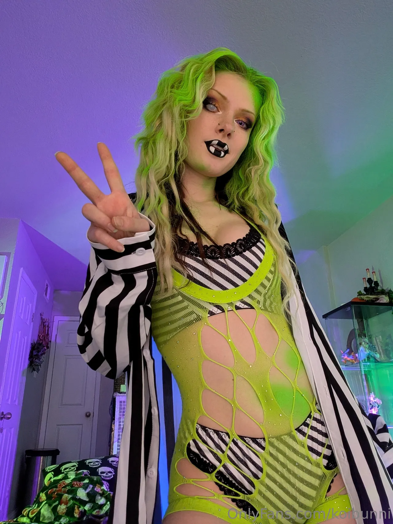 Bunni Lynn - Beetlejuice Bunni Lynn - Beetlejuice