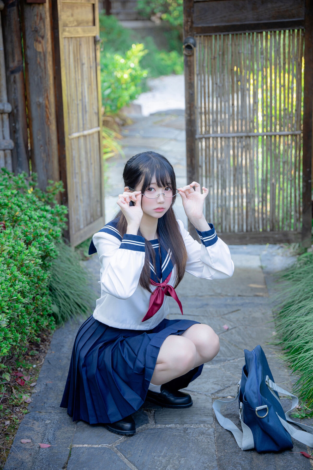 Coser@Nagisa Monster Meow - Serious Chairman (89P) Coser@Nagisa Monster Meow - Serious Chairman (89P)