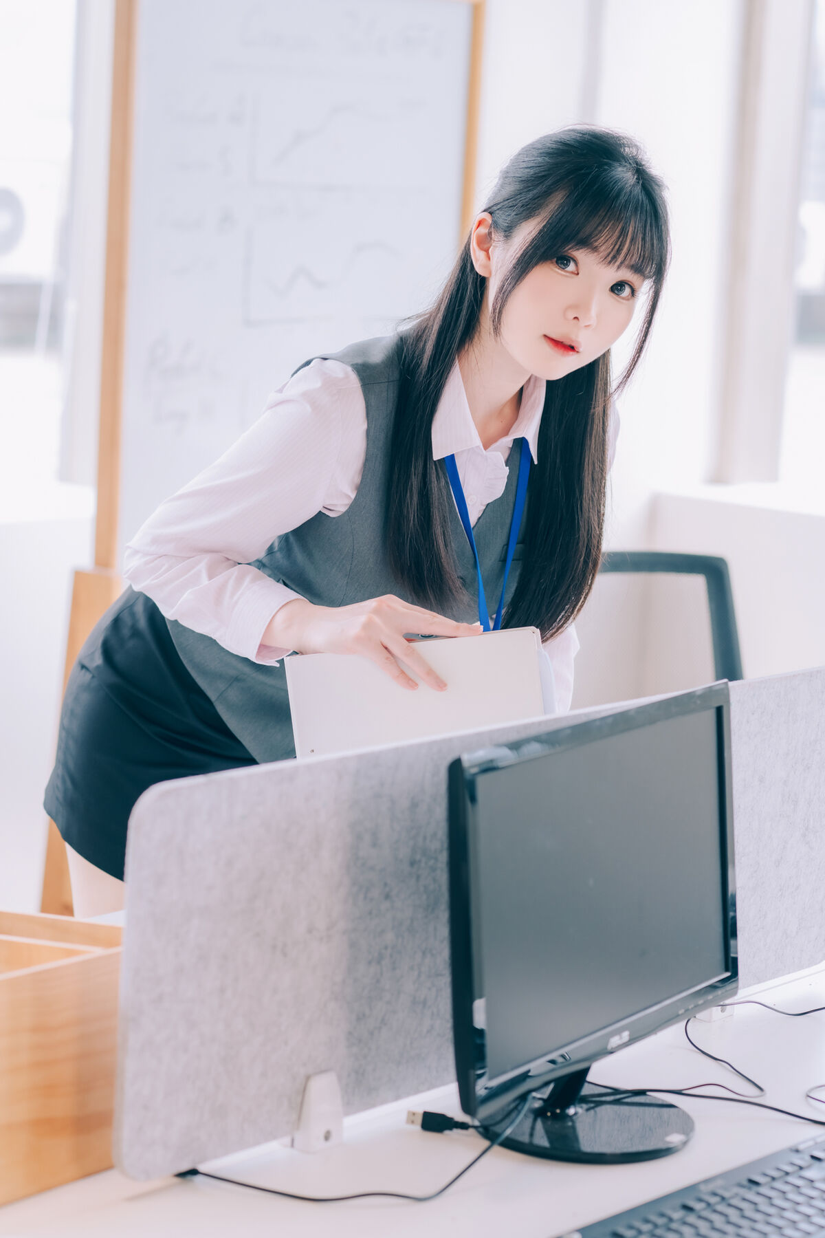 Coser@霜月shimo - 霜月的秘密辦公室 Shimo Secret Office Part02 (63P) Coser@霜月shimo - 霜月的秘密辦公室 Shimo Secret Office Part02 (63P)