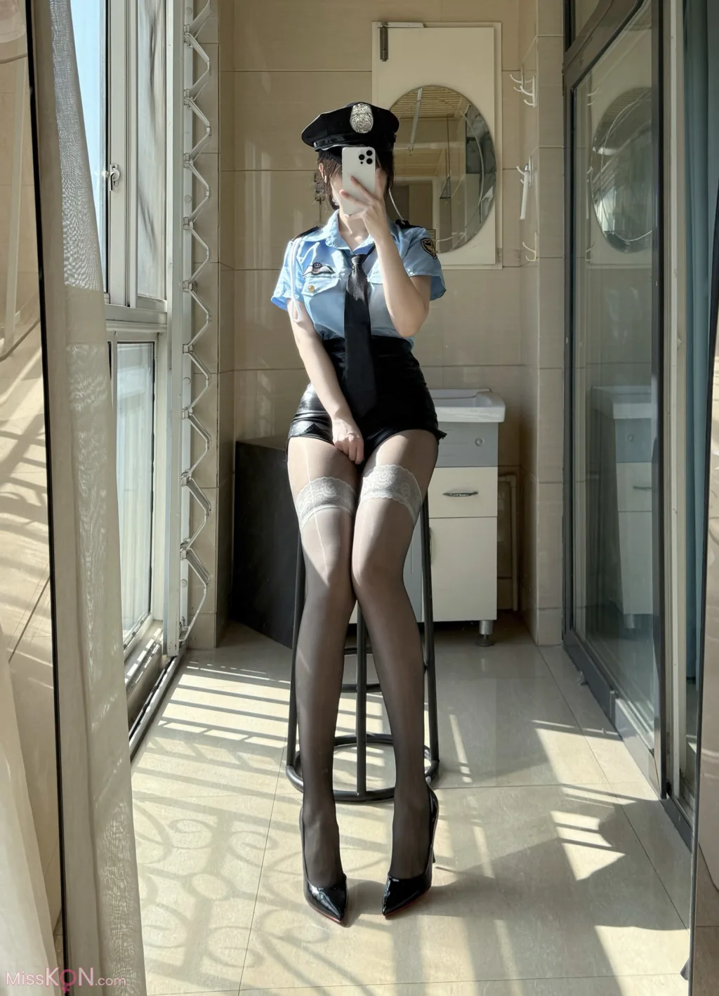 Coser@ Uncute Antelope: High Price Custom Police Uniform (48 photos + 8 videos) Coser@ Uncute Antelope: High Price Custom Police Uniform (48 photos + 8 videos)