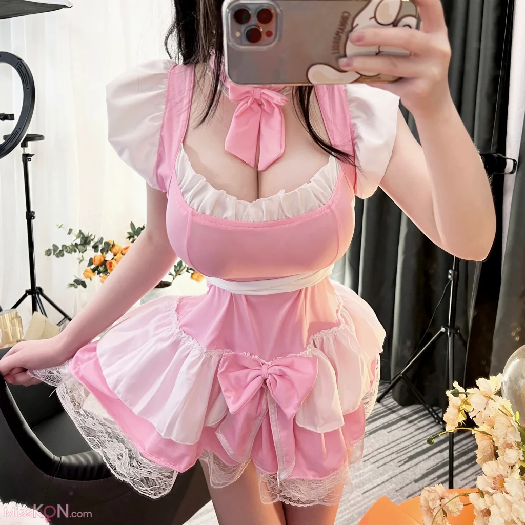 Coser@ One Color Rain: A Little Selfie (26 photos) Coser@ One Color Rain: A Little Selfie (26 photos)