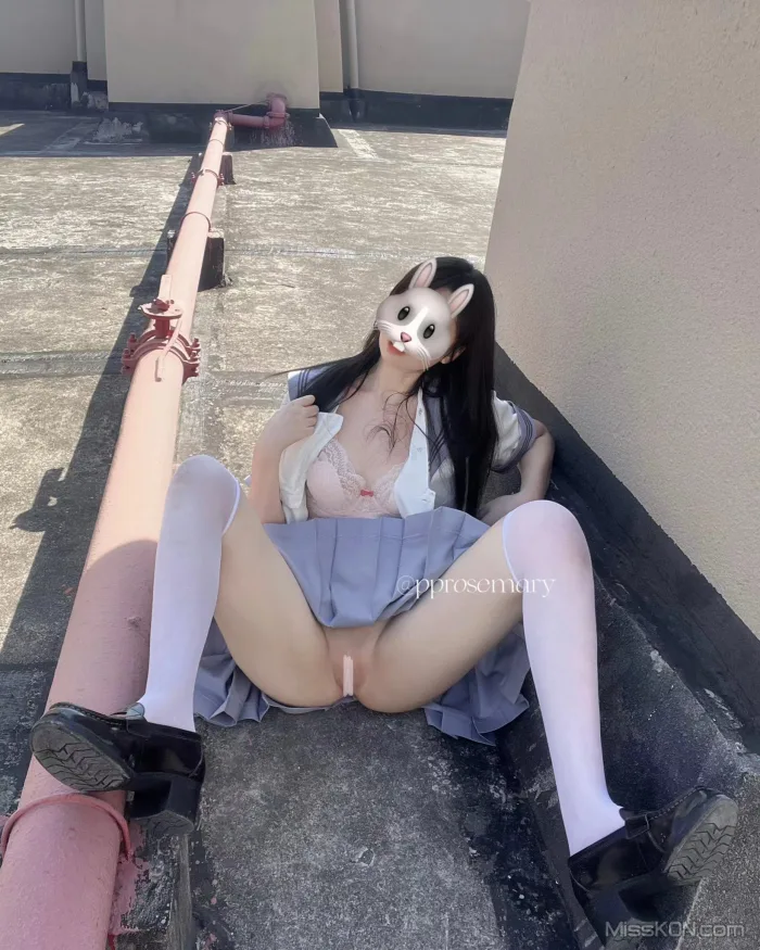 Coser@pprosemary: 白虎一线天 JK少女福利姬 (160 photos   9 videos) Coser@pprosemary: 白虎一线天 JK少女福利姬 (160 photos   9 videos)