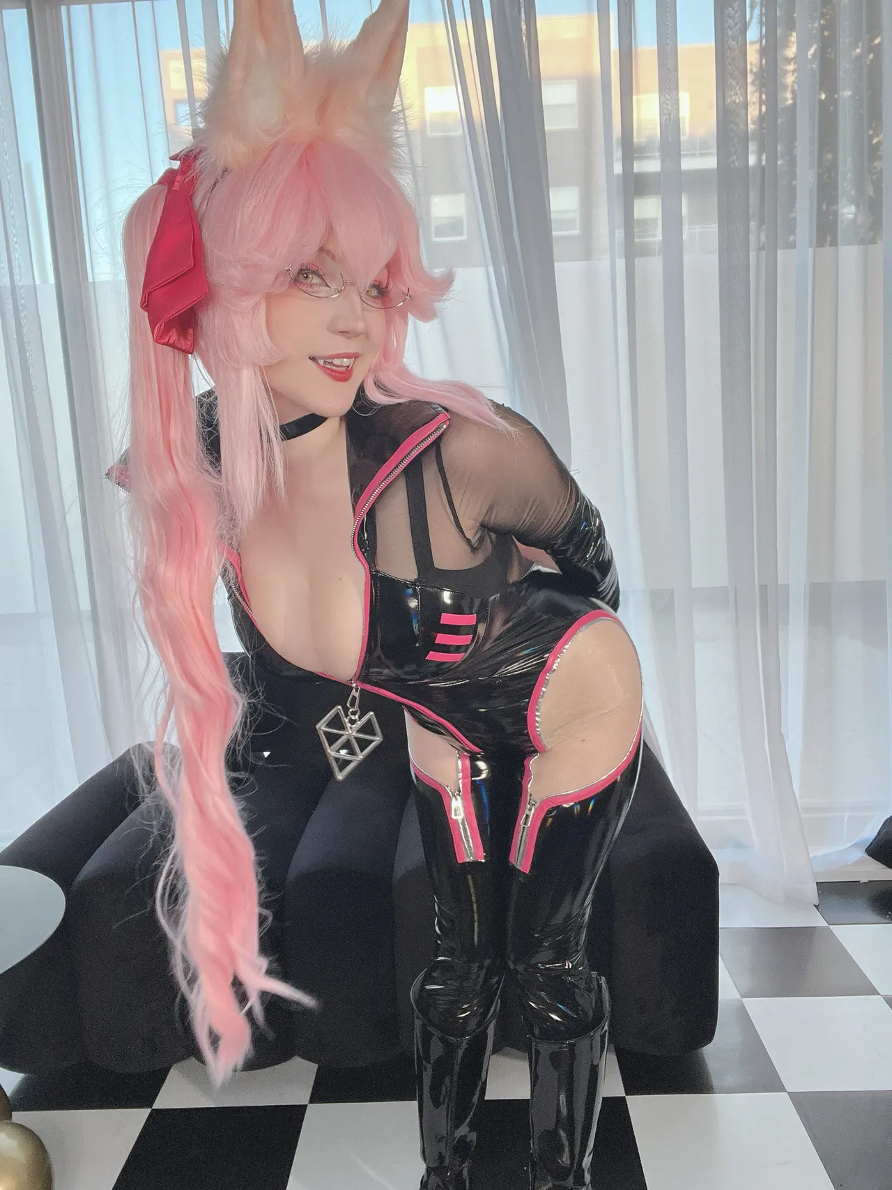 Satin Stars - Koyanskaya Satin Stars - Koyanskaya