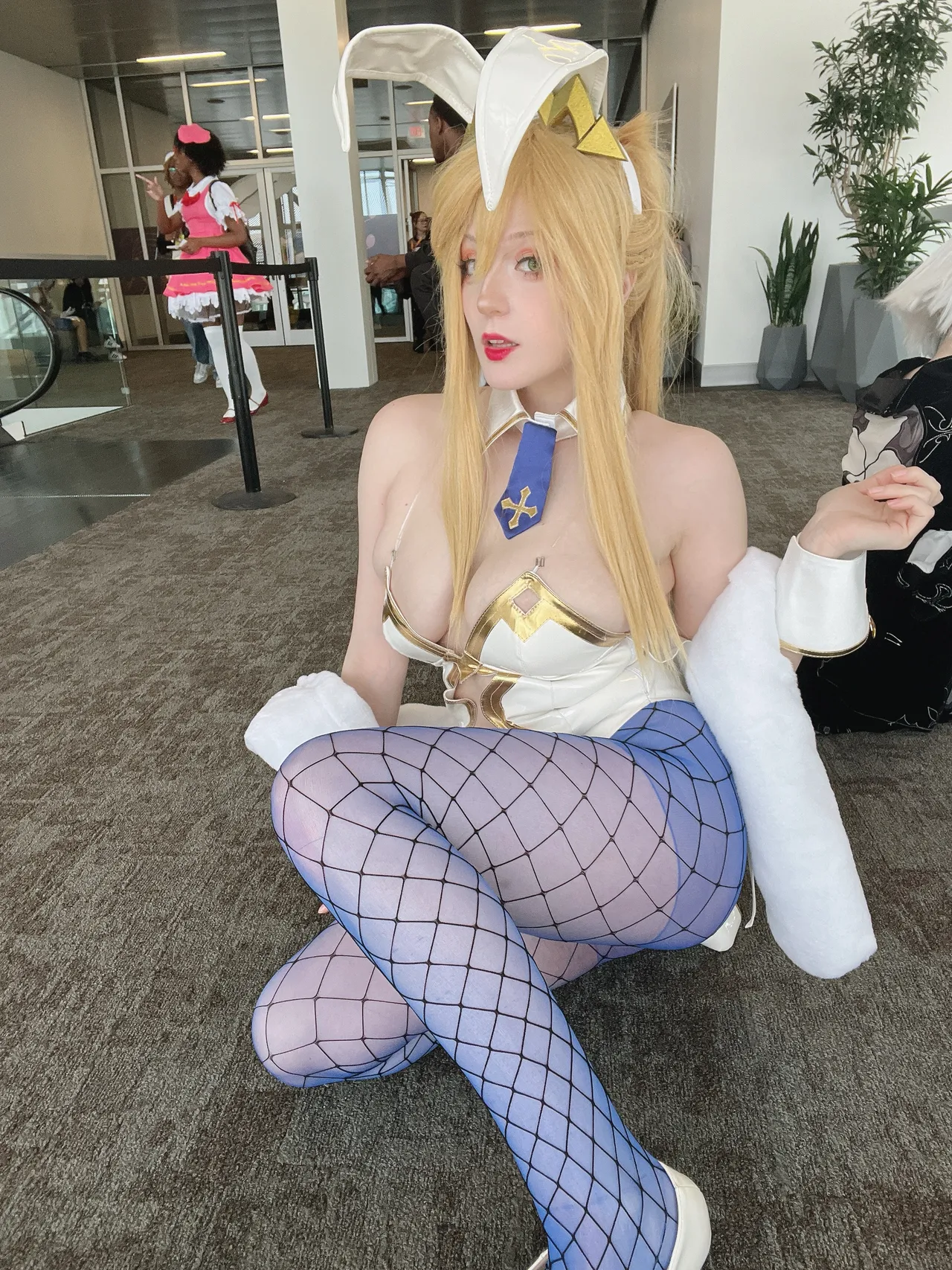 Satin Stars - Bunny Artoria Satin Stars - Bunny Artoria