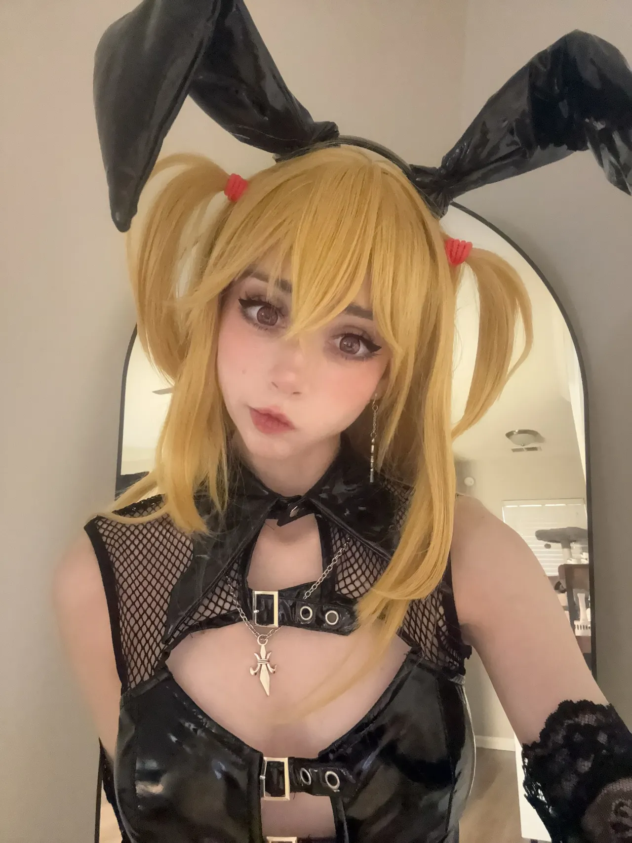 Duckie - Bunny Misa 1 Duckie - Bunny Misa 1