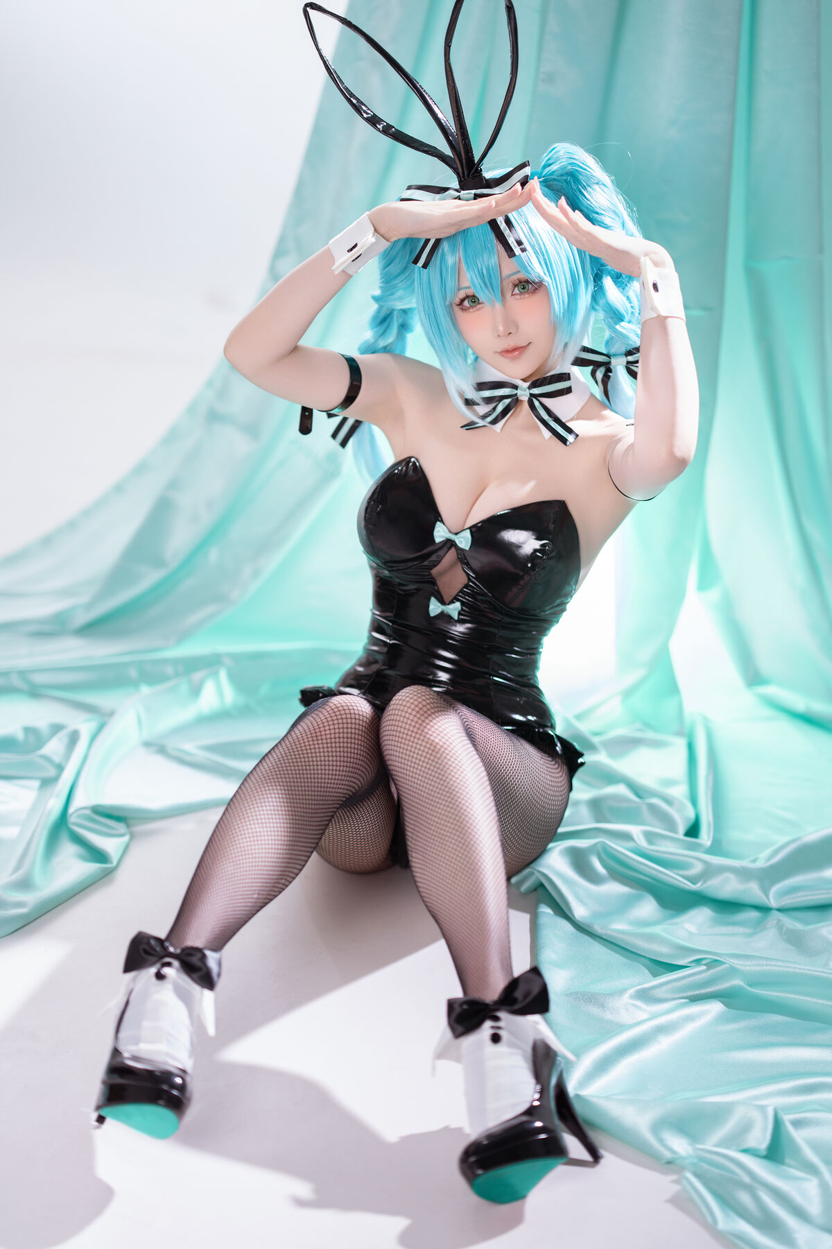 Coser@ Hoshilily - Hatsune Miku Bunny Girl (45P - 1V) Coser@ Hoshilily - Hatsune Miku Bunny Girl (45P - 1V)