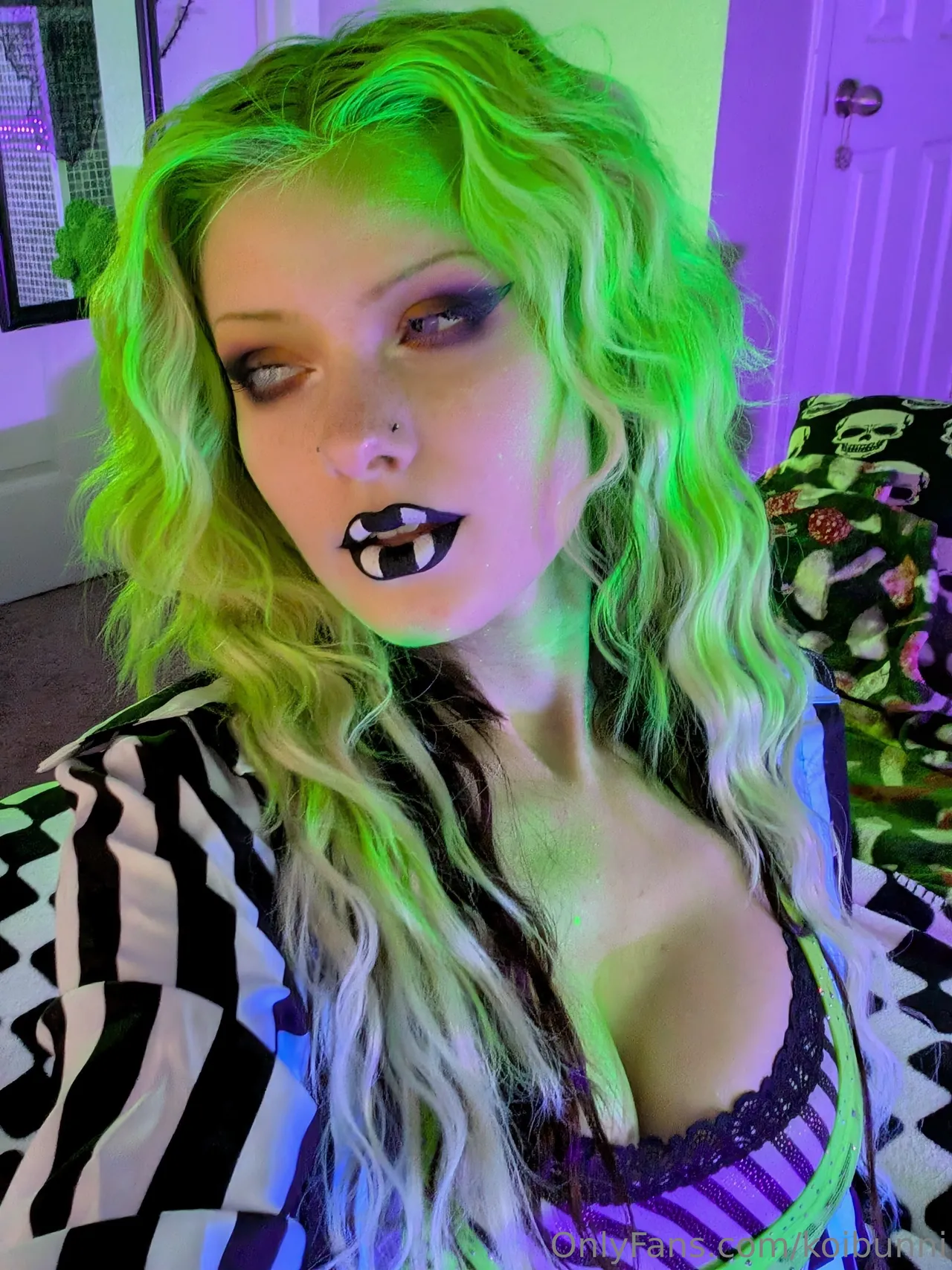 Bunni Lynn - Beetlejuice Bunni Lynn - Beetlejuice