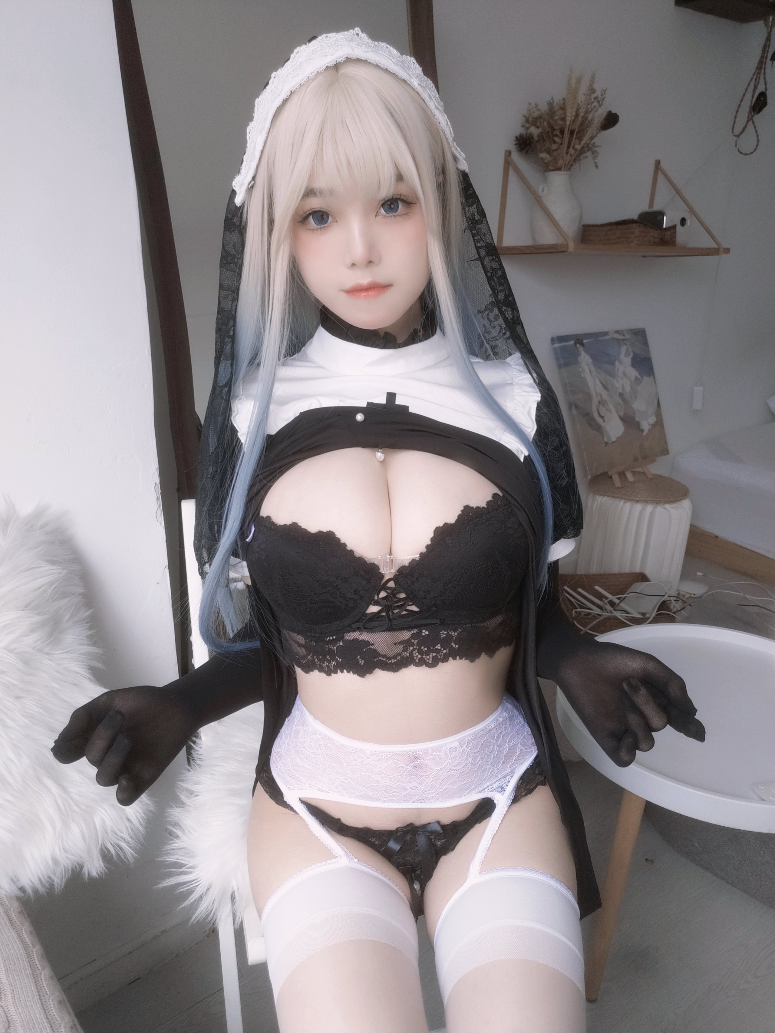 Honey Soup Cat Spine - Nun Self-Beat Honey Soup Cat Spine - Nun Self-Beat