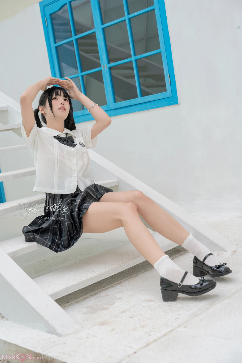 Coser@黏黏团子兔: 10月作品『雨后小故事』WITH B (90 photos + 1 video) Coser@黏黏团子兔: 10月作品『雨后小故事』WITH B (90 photos + 1 video)