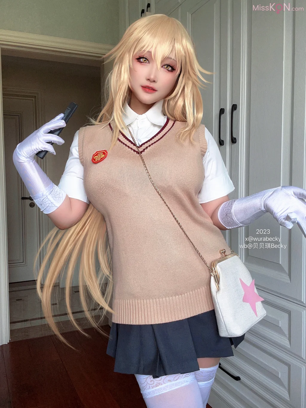 Coser@贝贝琪Becky: 食蜂 (32 photos) Coser@贝贝琪Becky: 食蜂 (32 photos)