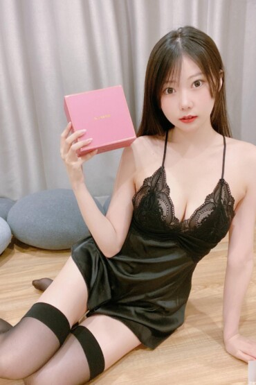 [Internet Collection] Welfare Girl Vanilla Meow Lulu "Black Suspender Pajamas" VIP Exclusive Full [29P]