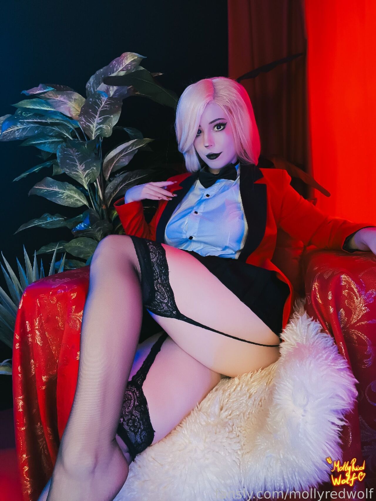 Charlie Cosplay (Hazbin Hotel) - Mollyredwolf Charlie Cosplay (Hazbin Hotel) - Mollyredwolf