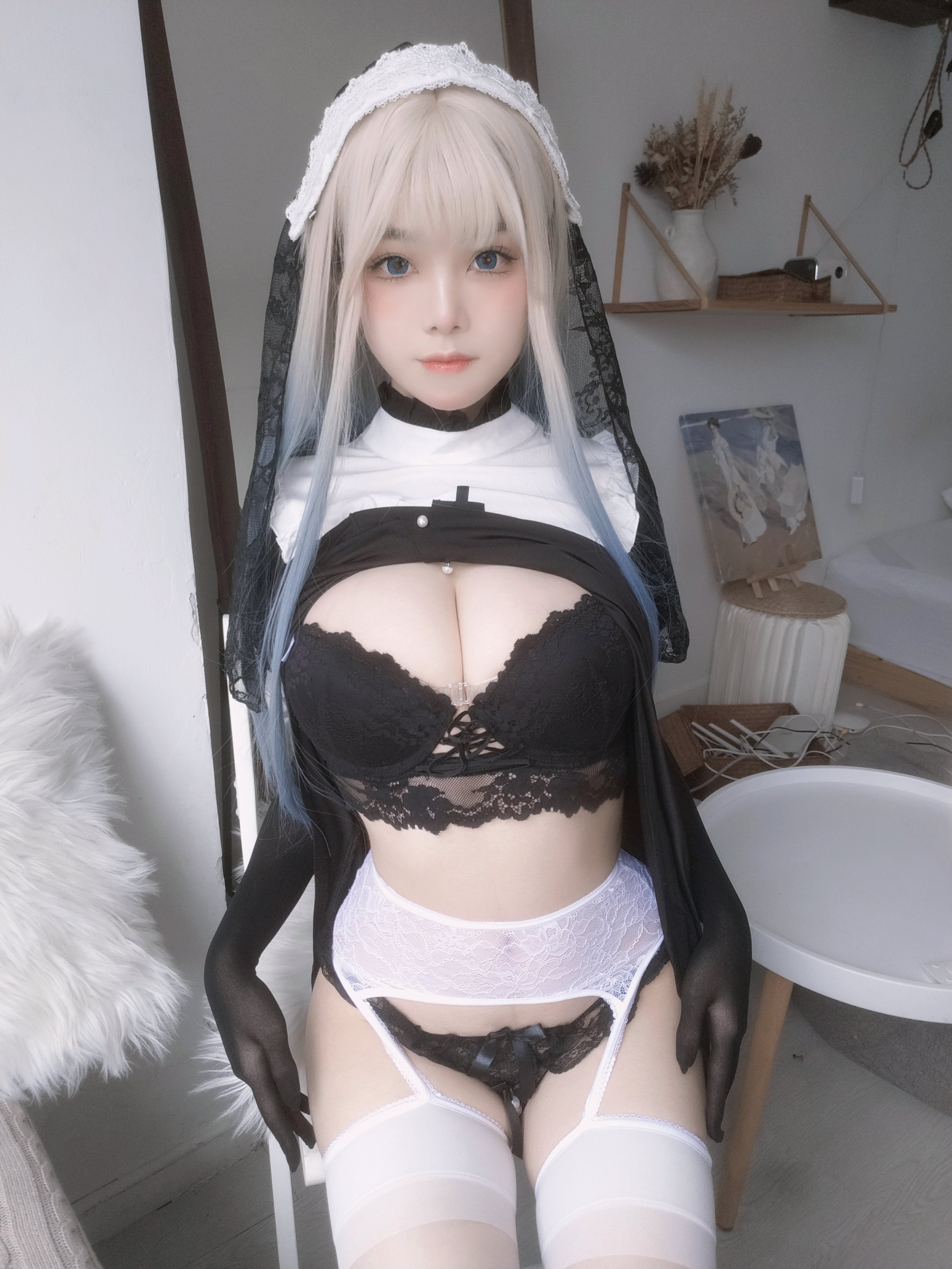 Honey Soup Cat Spine - Nun Self-Beat Honey Soup Cat Spine - Nun Self-Beat