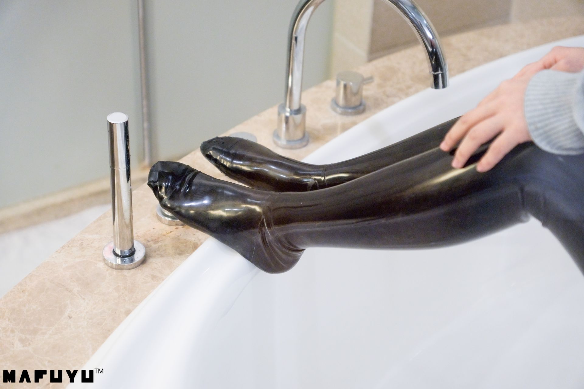 网红Coser@ Kagurazaka Midwinter Manatsu - 胶袜 series 网红Coser@ Kagurazaka Midwinter Manatsu - 胶袜 series