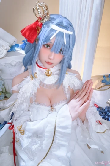 Coser@星之迟迟Hoshilily: 碧蓝航线 雅努斯 (35 photos + 1 video)