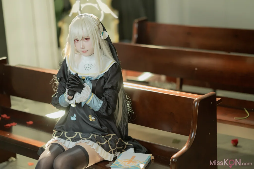 Coser@lunananya: Azur Archive Sakurako Utazumi (71 photos) Coser@lunananya: Azur Archive Sakurako Utazumi (71 photos)