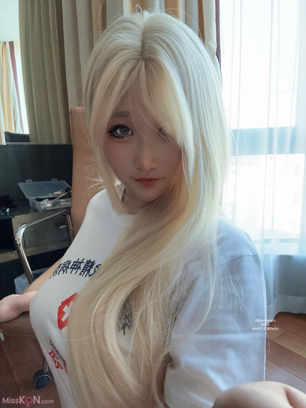 Coser@Becky: The Elliptical Earth (25 photos) Coser@Becky: The Elliptical Earth (25 photos)