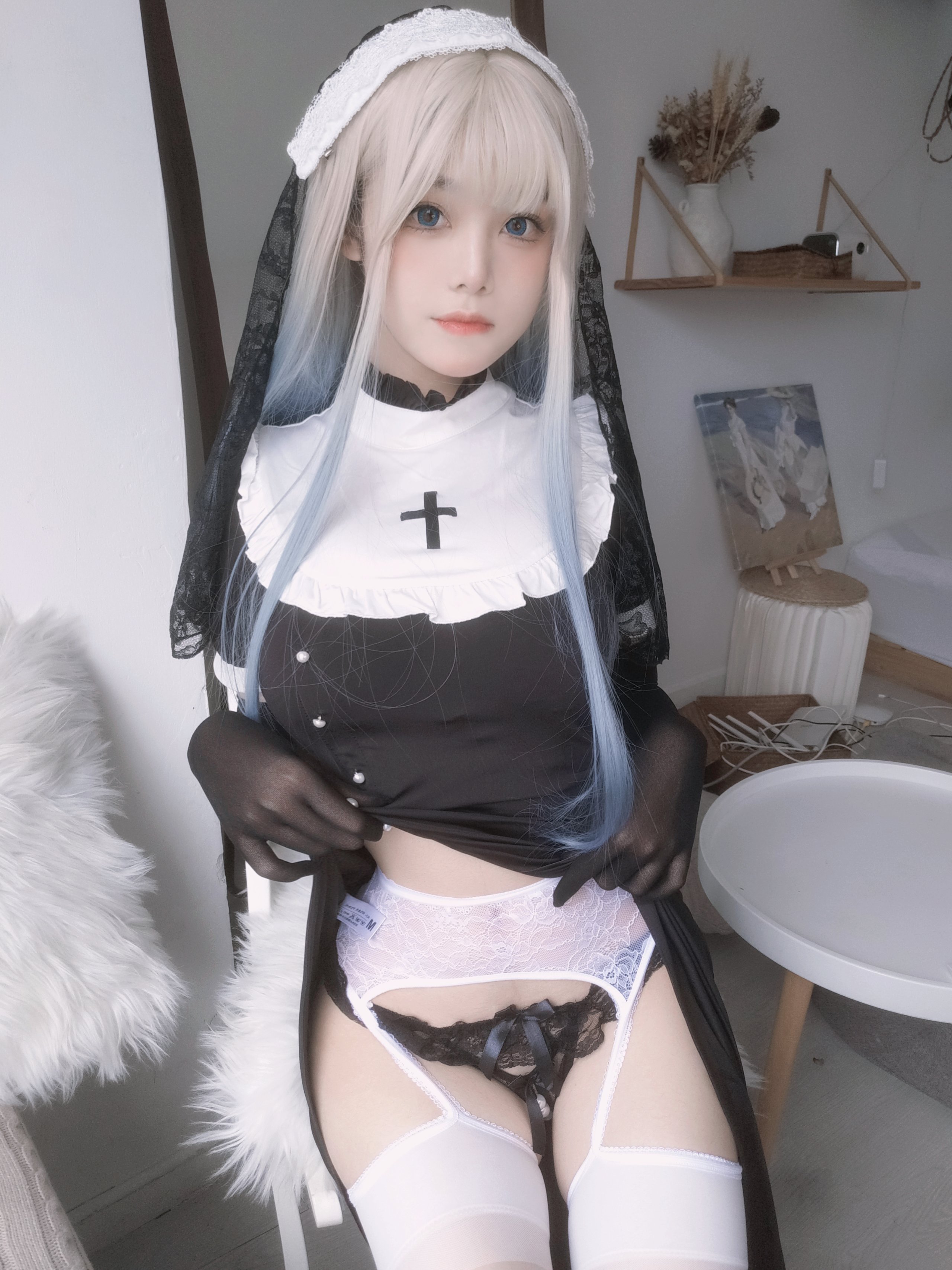 Honey Soup Cat Spine - Nun Self-Beat Honey Soup Cat Spine - Nun Self-Beat