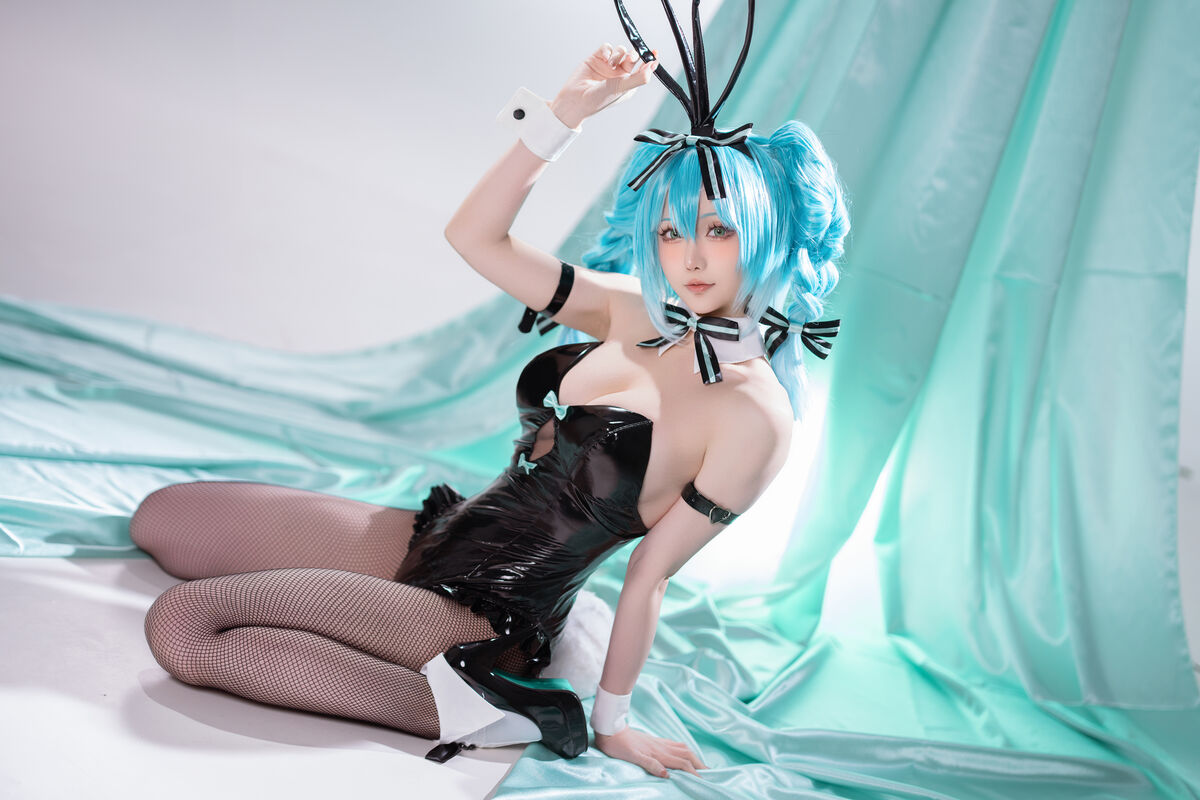Coser@ Hoshilily - Hatsune Miku Bunny Girl (45P - 1V) Coser@ Hoshilily - Hatsune Miku Bunny Girl (45P - 1V)