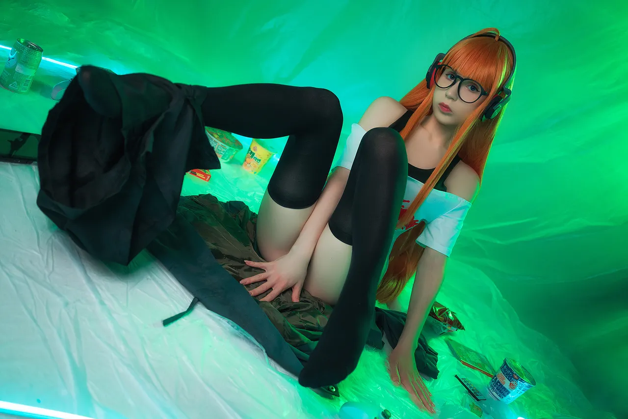 Hackee - Futaba 2 Hackee - Futaba 2