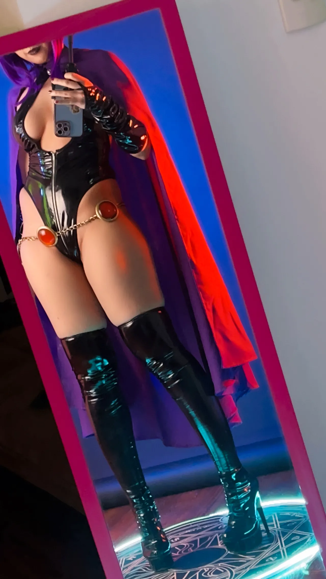 Dira Cosplay - Raven Dira Cosplay - Raven