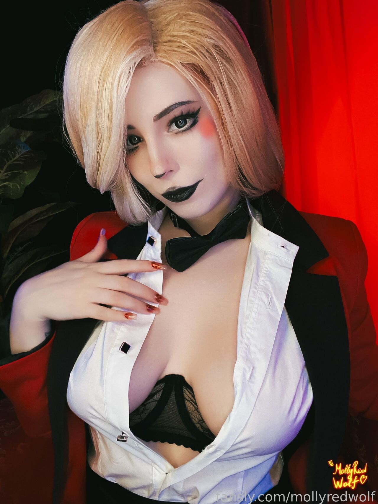 Charlie Cosplay (Hazbin Hotel) - Mollyredwolf Charlie Cosplay (Hazbin Hotel) - Mollyredwolf