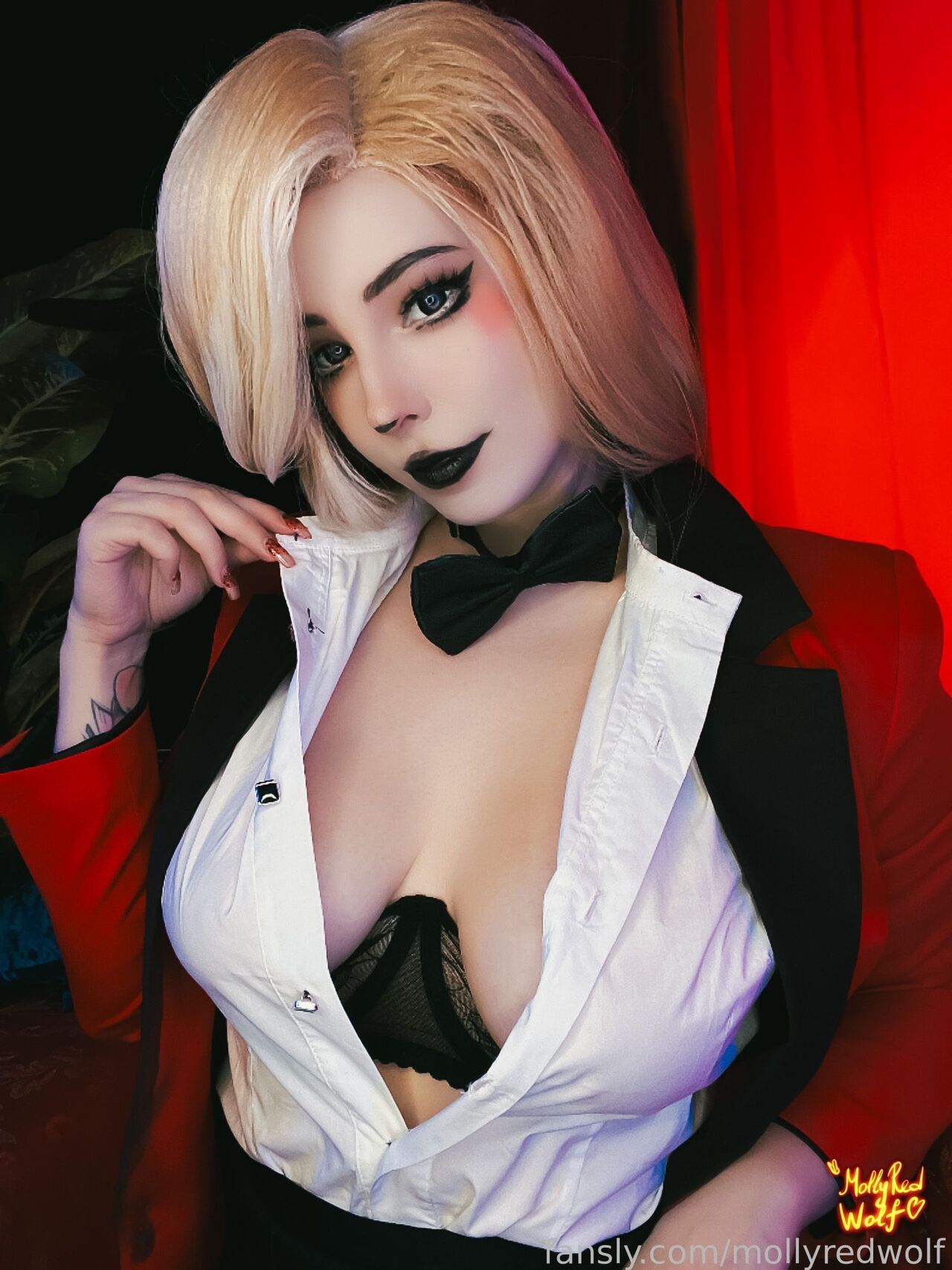 Charlie Cosplay (Hazbin Hotel) - Mollyredwolf Charlie Cosplay (Hazbin Hotel) - Mollyredwolf