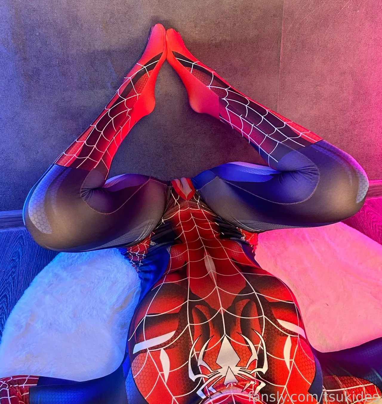 Tsuki Desu - MJ Tsuki Desu - MJ