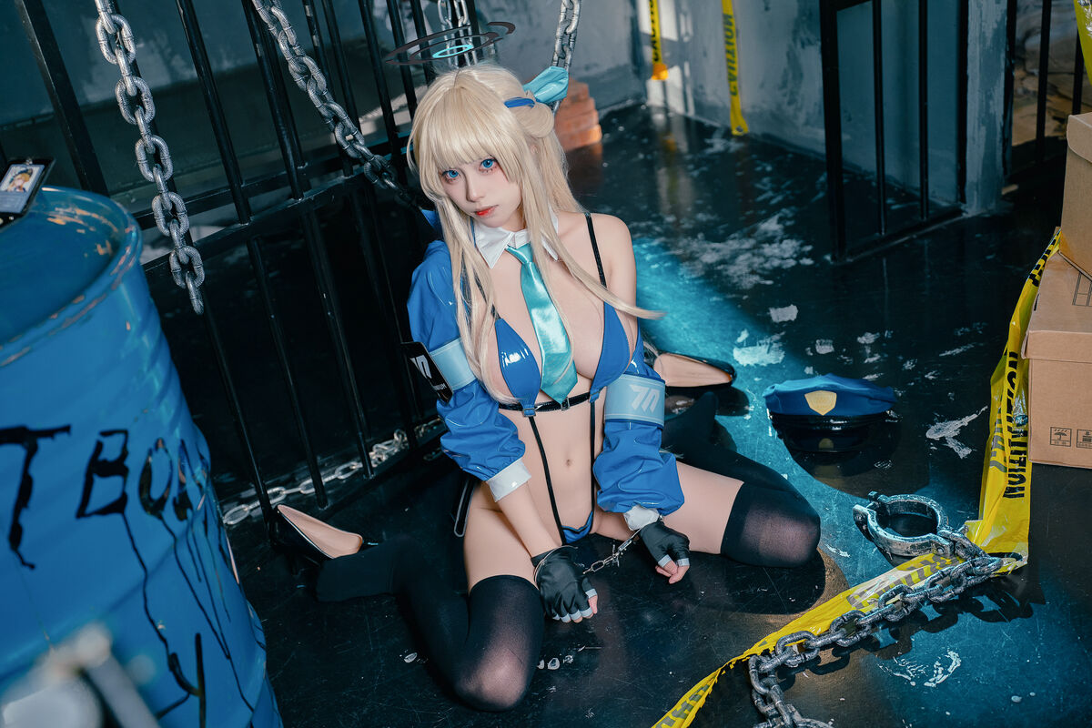 Coser@ Three Unmanned Figures - Azure Archive Policewoman (41P) Coser@ Three Unmanned Figures - Azure Archive Policewoman (41P)