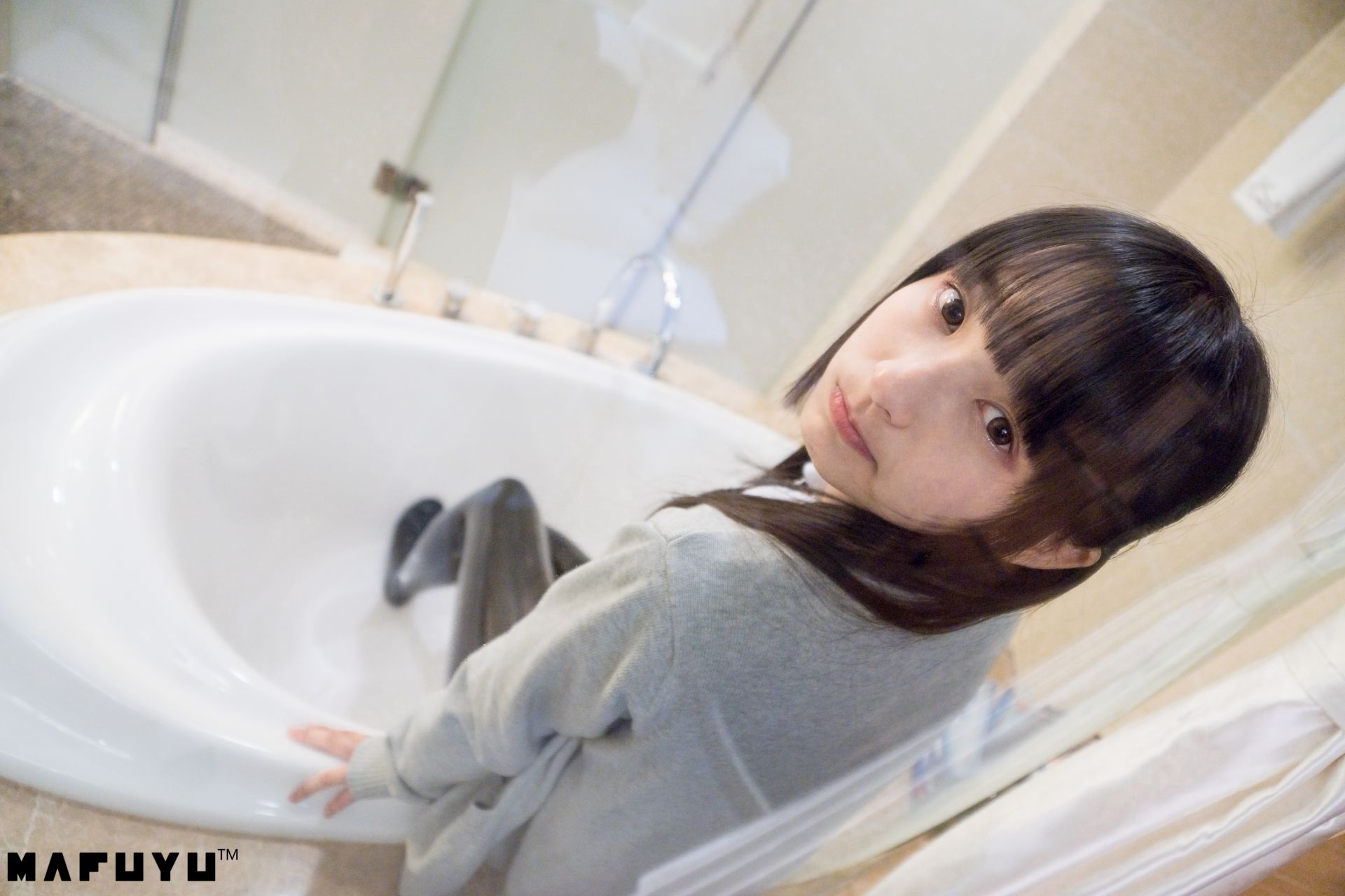 网红Coser@ Kagurazaka Midwinter Manatsu - 胶袜 series 网红Coser@ Kagurazaka Midwinter Manatsu - 胶袜 series