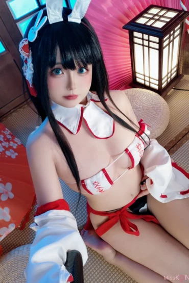 Coser@ Hinajiao: Azur Route - Big Mountain Bunny Girl (46 photos)