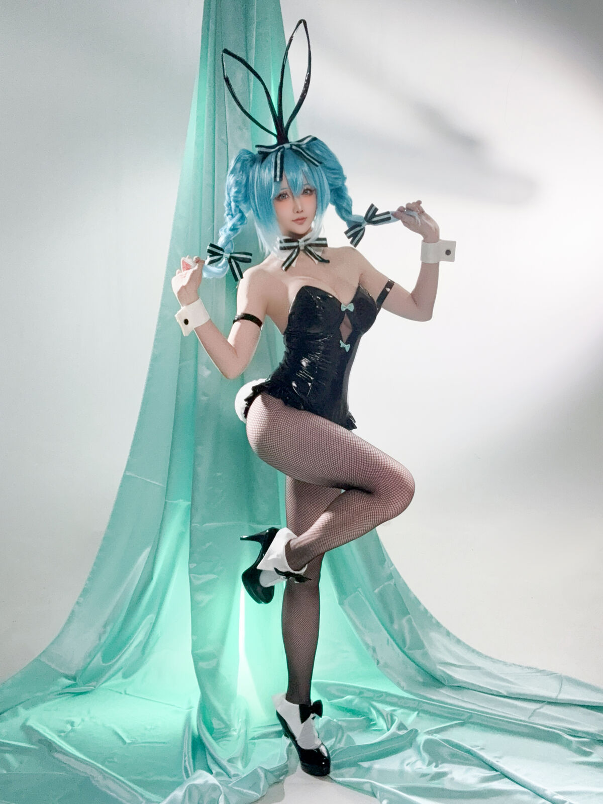 Coser@ Hoshilily - Hatsune Miku Bunny Girl (45P - 1V) Coser@ Hoshilily - Hatsune Miku Bunny Girl (45P - 1V)