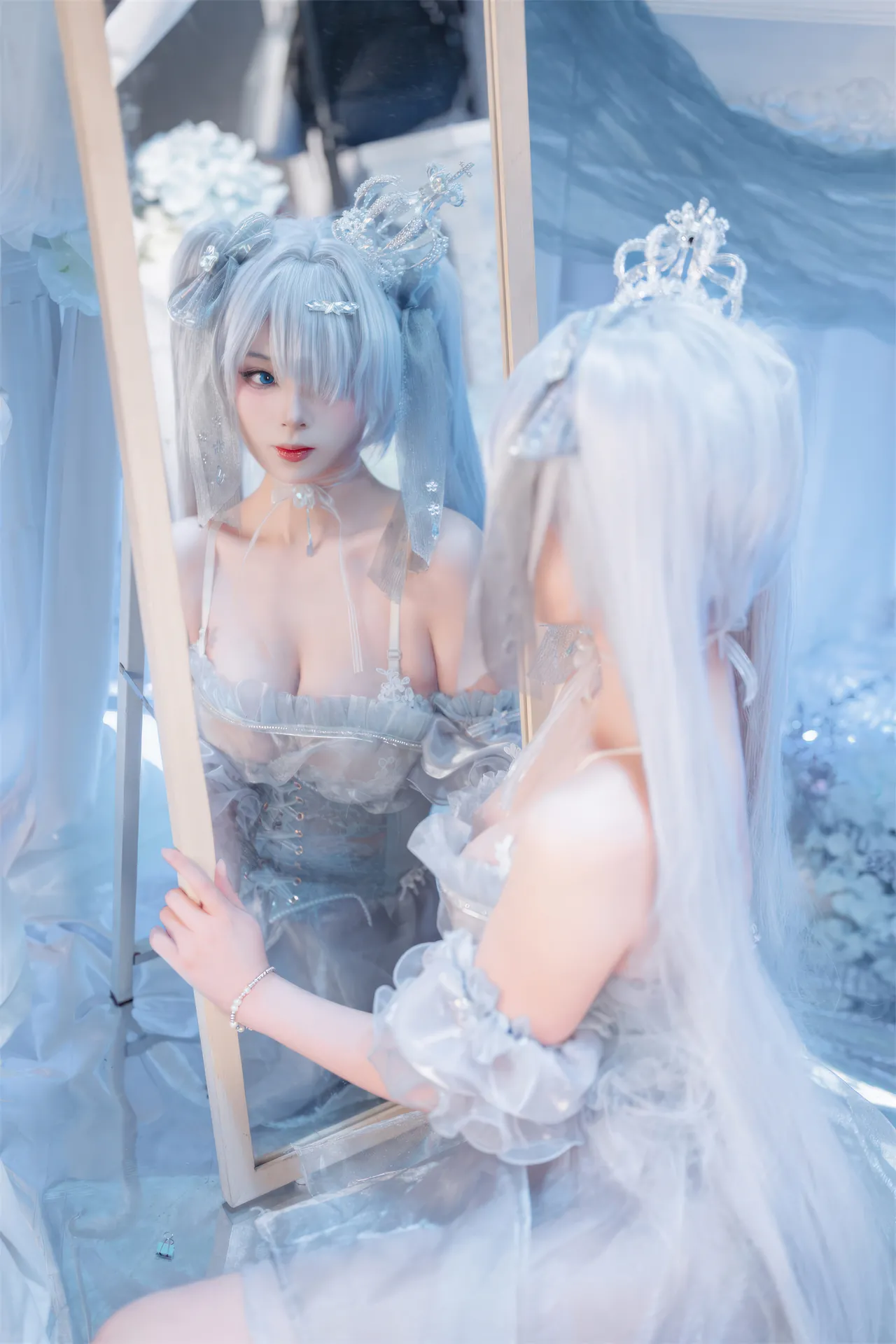 Senior Xuan Xiao (Hex Tech Cake) - Cinderella Crystal Princess (NIKKE) Senior Xuan Xiao (Hex Tech Cake) - Cinderella Crystal Princess (NIKKE)