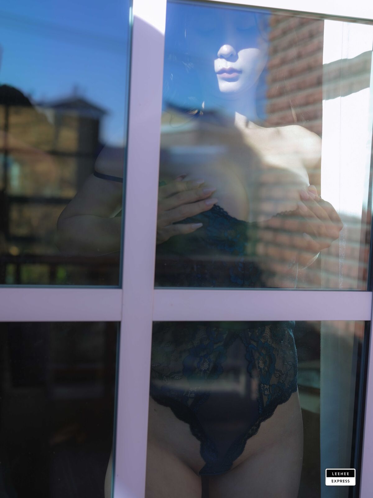 LEFM-012 Yeoni (56P) LEFM-012 Yeoni (56P)