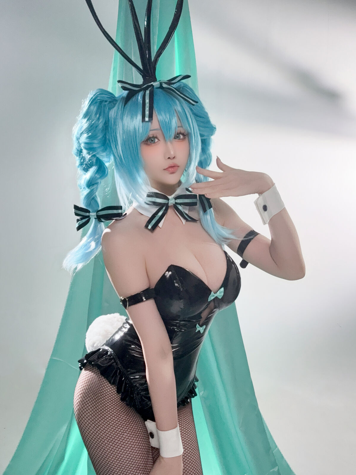 Coser@ Hoshilily - Hatsune Miku Bunny Girl (45P - 1V) Coser@ Hoshilily - Hatsune Miku Bunny Girl (45P - 1V)