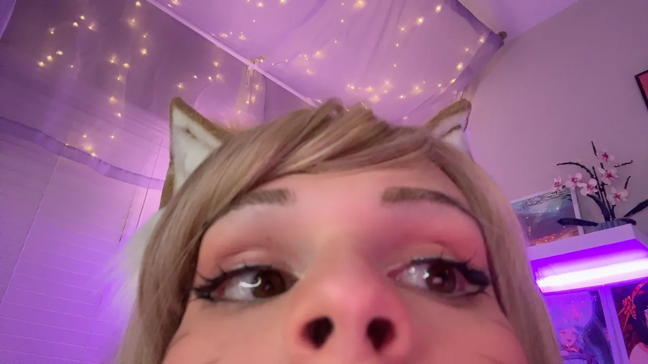 Peachybunnn - Ahri Peachybunnn - Ahri