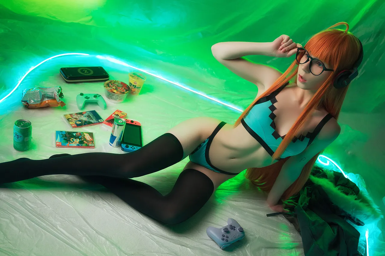 Hackee - Futaba 2 Hackee - Futaba 2