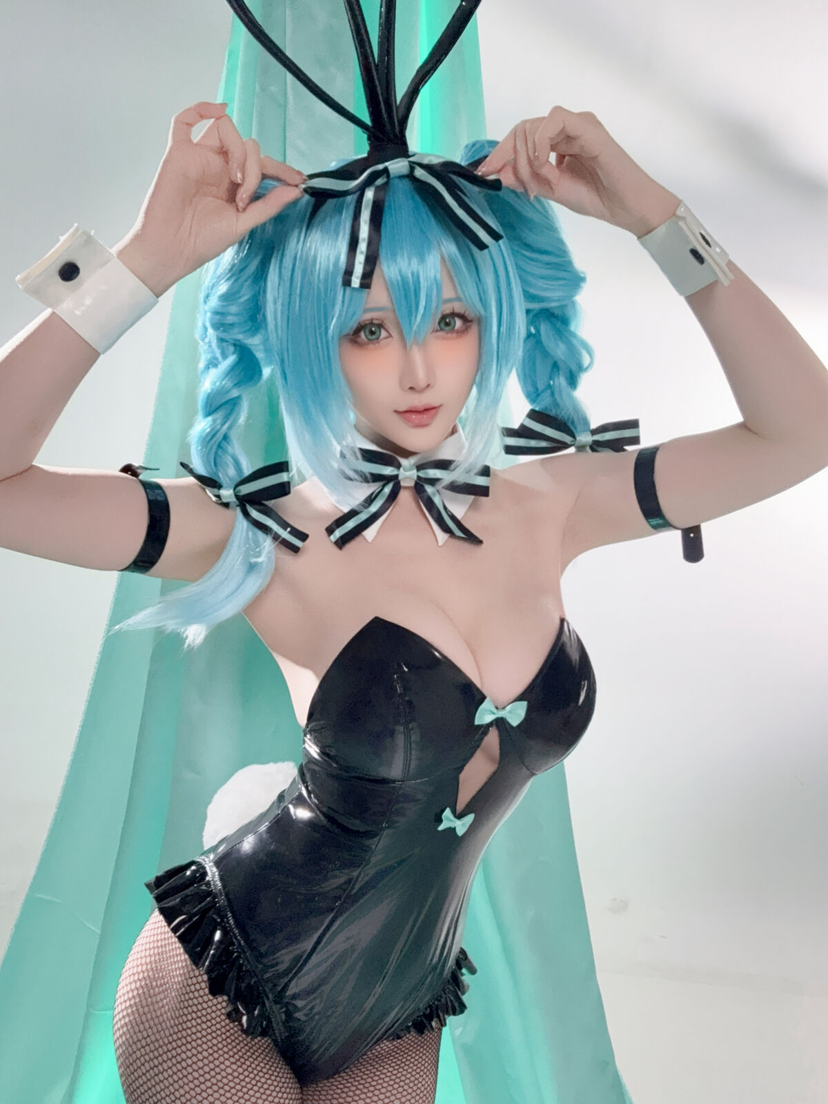 Coser@ Hoshilily - Hatsune Miku Bunny Girl (45P - 1V) Coser@ Hoshilily - Hatsune Miku Bunny Girl (45P - 1V)