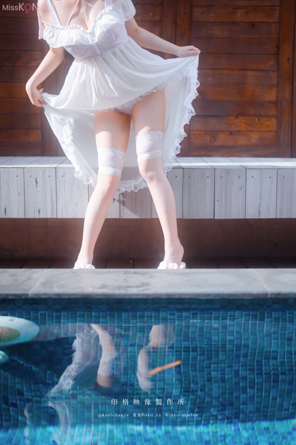 Coser@落落Raku: Daydream Core (51 photos) Coser@落落Raku: Daydream Core (51 photos)