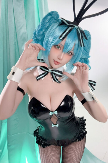 Coser@ Hoshilily - Hatsune Miku Bunny Girl (45P - 1V)