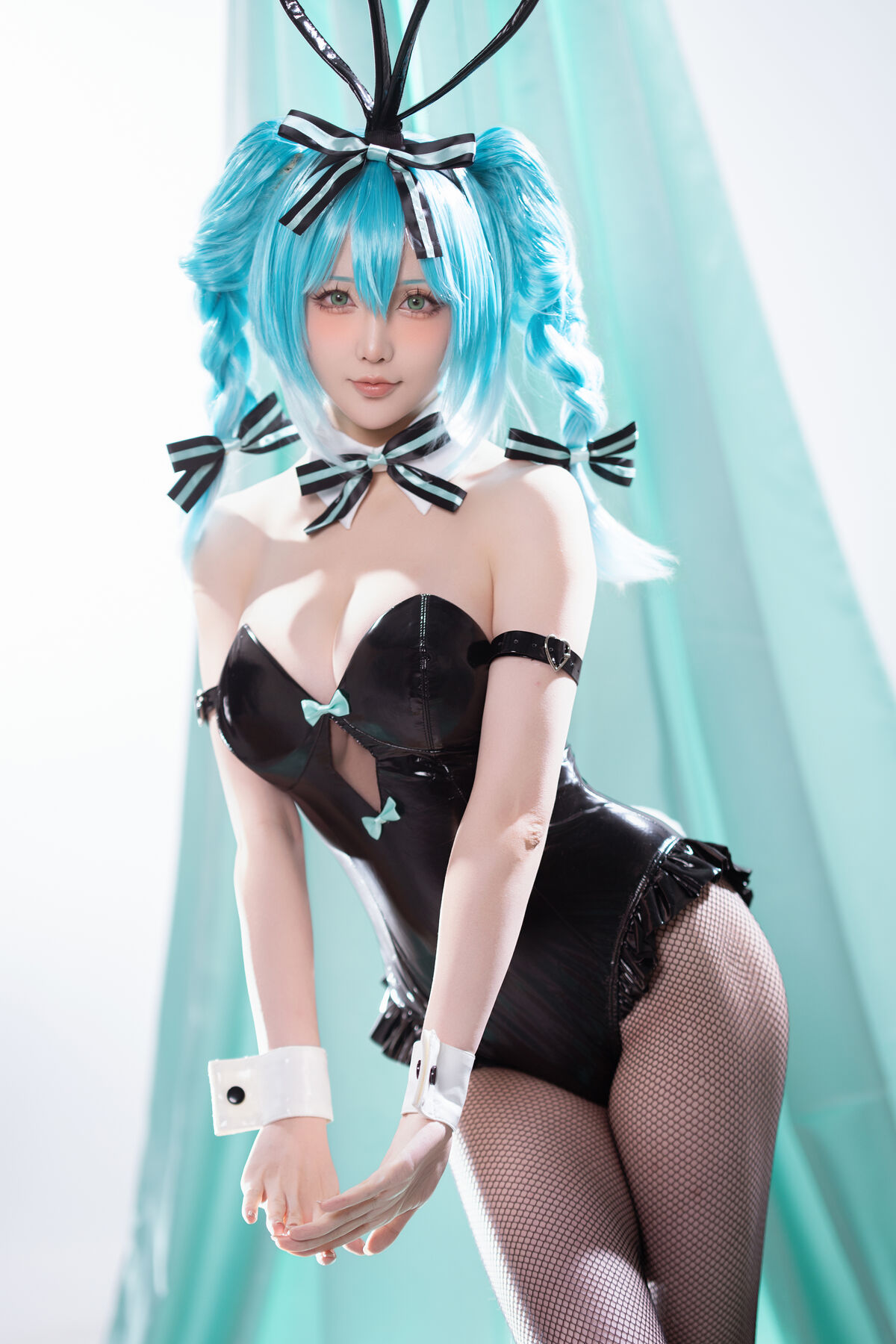 Coser@ Hoshilily - Hatsune Miku Bunny Girl (45P - 1V) Coser@ Hoshilily - Hatsune Miku Bunny Girl (45P - 1V)