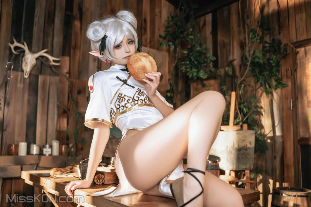 Coser@Quan冉有点饿: 芙莉莲 (40 photos) Coser@Quan冉有点饿: 芙莉莲 (40 photos)