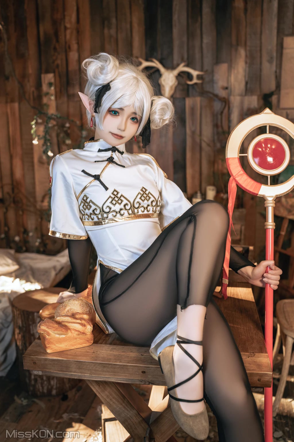 Coser@Quan冉有点饿: 芙莉莲 (40 photos) Coser@Quan冉有点饿: 芙莉莲 (40 photos)
