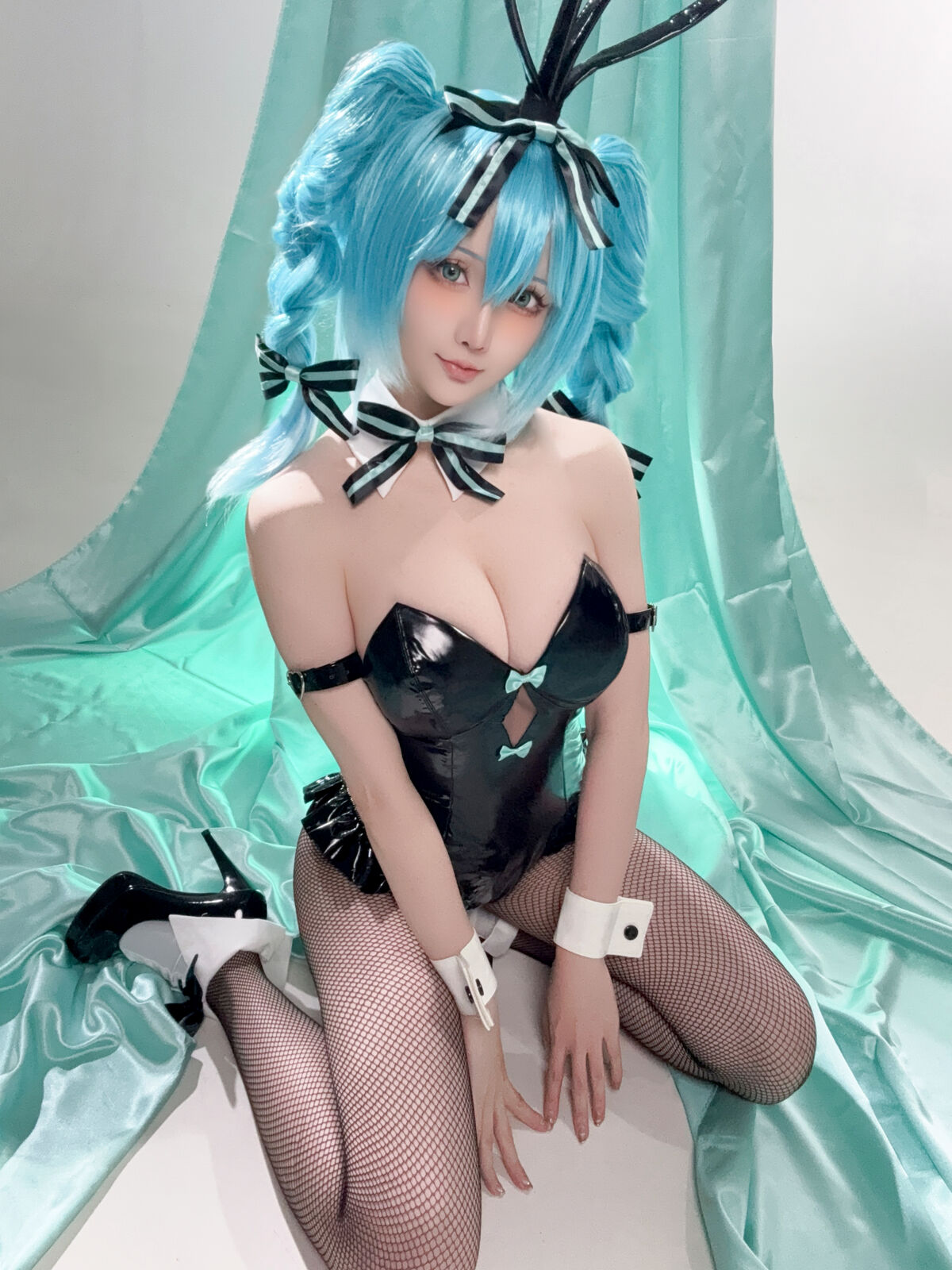 Coser@ Hoshilily - Hatsune Miku Bunny Girl (45P - 1V) Coser@ Hoshilily - Hatsune Miku Bunny Girl (45P - 1V)