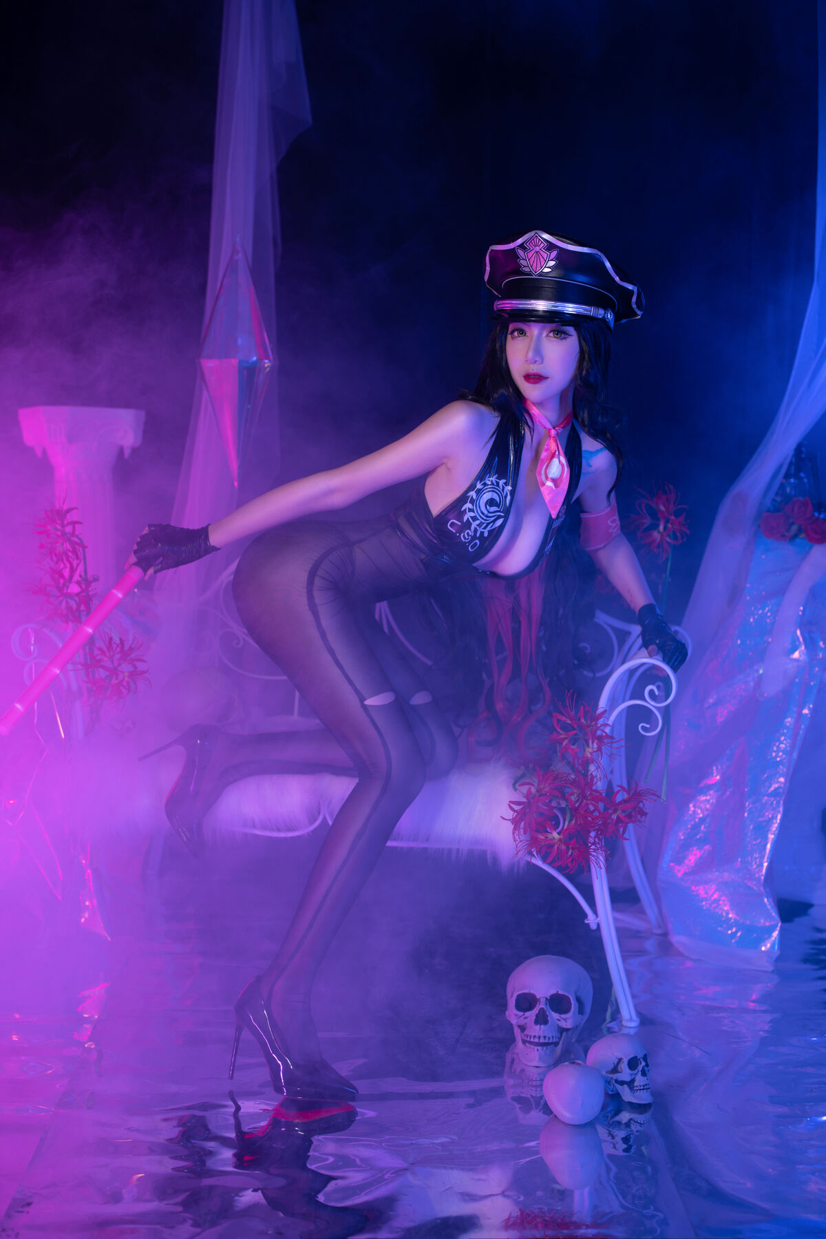 Coser@ 1.8 Meter Big Pear - Praying for Famine at the Killing House (26P) Coser@ 1.8 Meter Big Pear - Praying for Famine at the Killing House (26P)