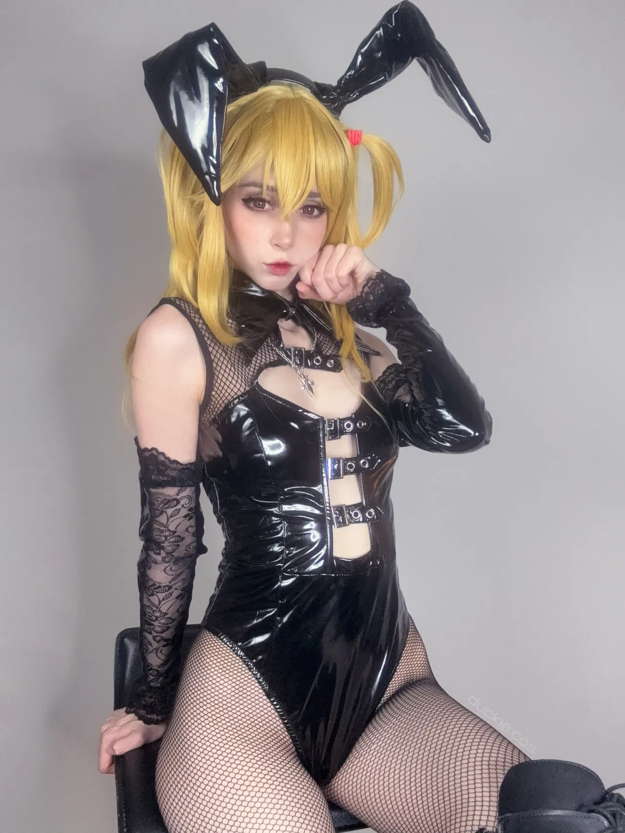 Duckie - Bunny Misa 1 Duckie - Bunny Misa 1