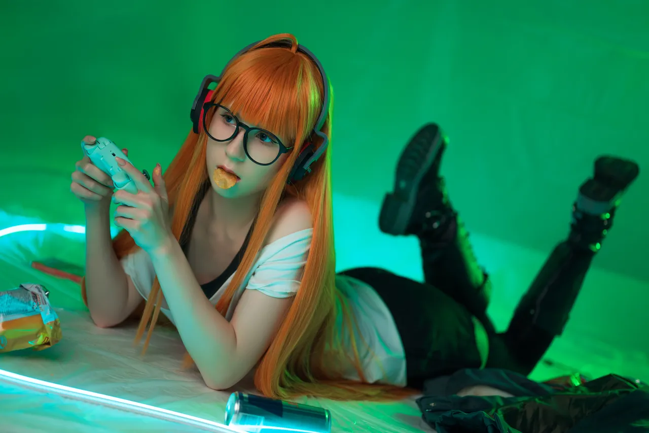 Hackee - Futaba 2 Hackee - Futaba 2