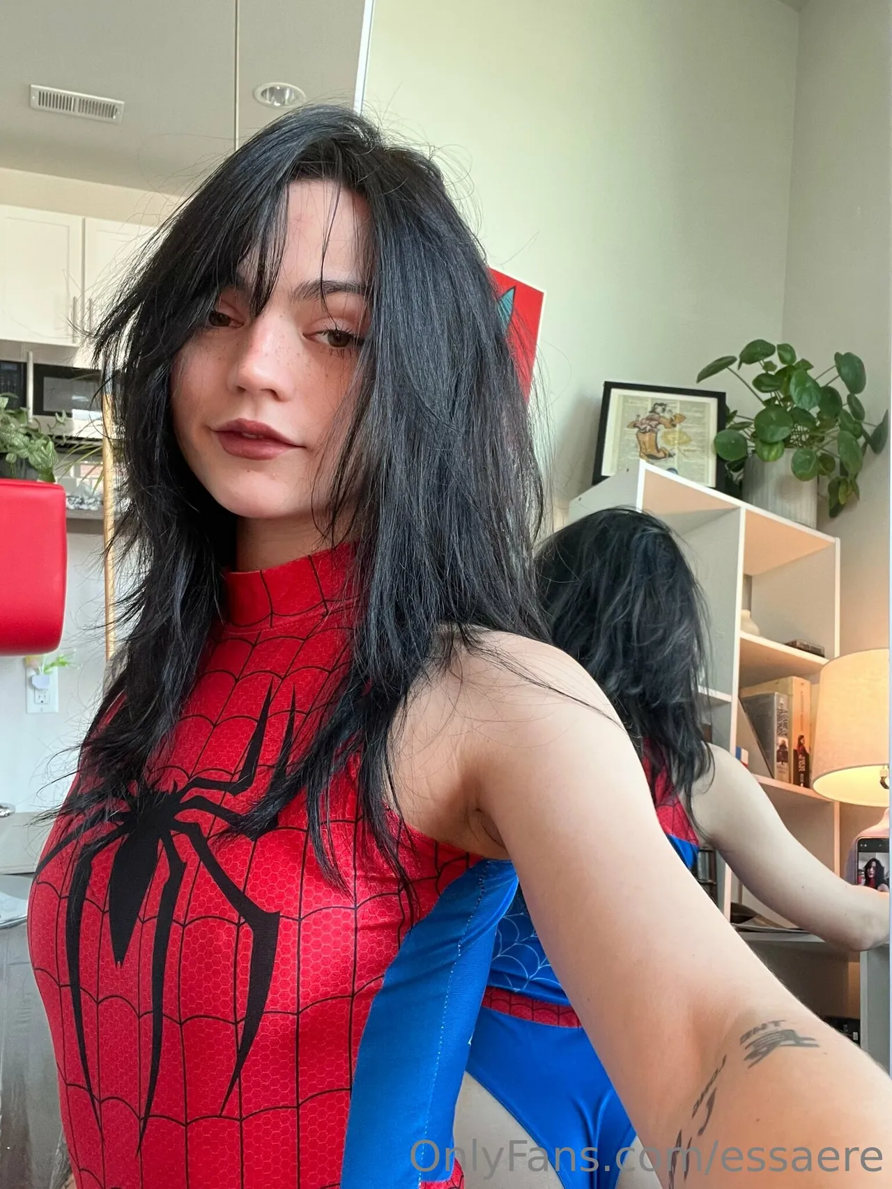 Essaere - Spidergirl Essaere - Spidergirl