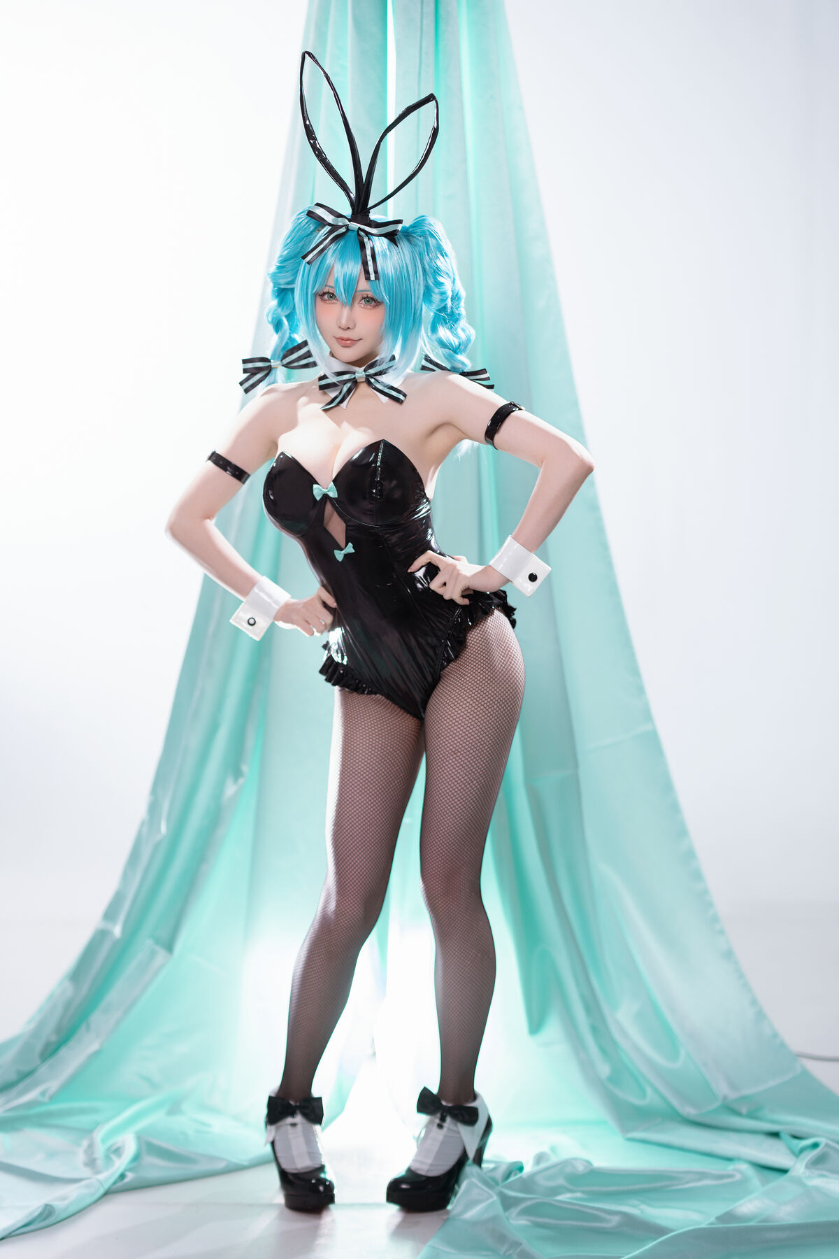 Coser@ Hoshilily - Hatsune Miku Bunny Girl (45P - 1V) Coser@ Hoshilily - Hatsune Miku Bunny Girl (45P - 1V)