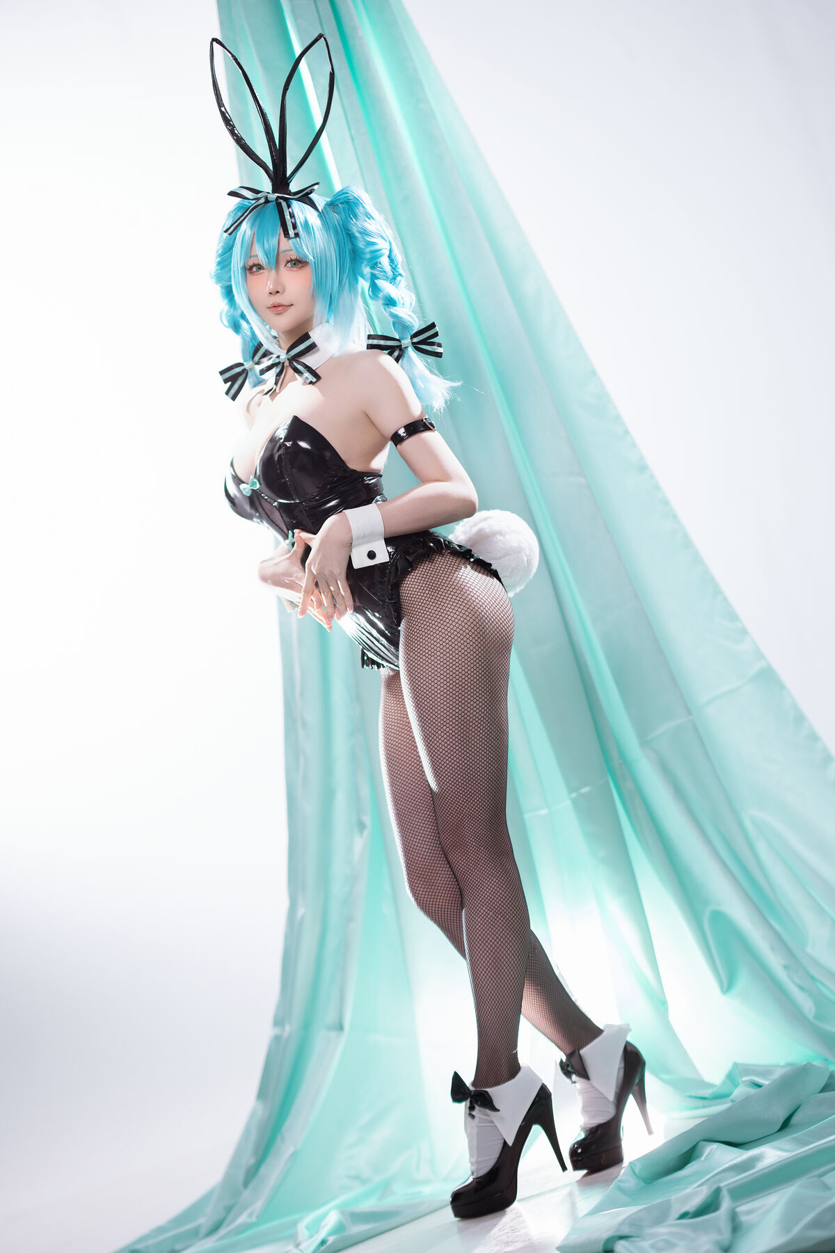 Coser@ Hoshilily - Hatsune Miku Bunny Girl (45P - 1V) Coser@ Hoshilily - Hatsune Miku Bunny Girl (45P - 1V)